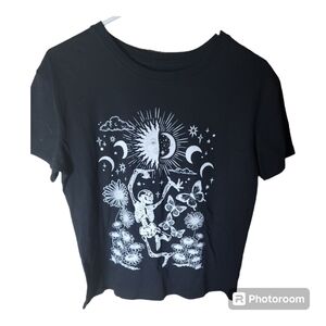 Modern Lux sun and moon short sleeve black T-shirt size S
